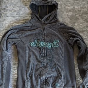 Element reversible hooding size medium